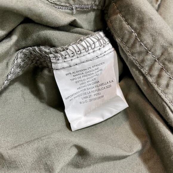 Vintage Y2K Low Rise Green Cargo Capris Gasoline Size 28 Utility Pockets - Picture 7 of 9